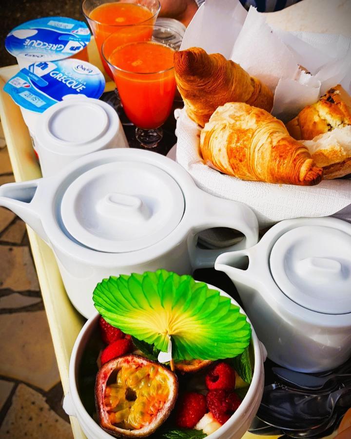 Hôtes d'Azur au Mas de Cocody Le Plan-de-la-Tour Extérieur photo